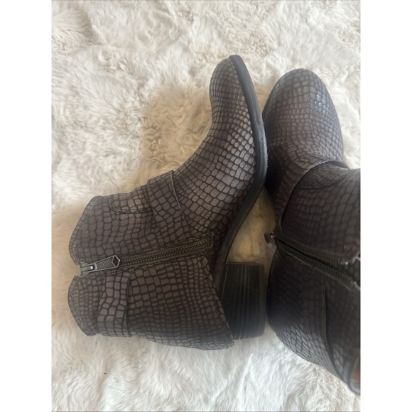 Gray Python DONALD J PLINER Dalis Western Couture Side Zip Ankle Boots  9,5 - Picture 6 of 11